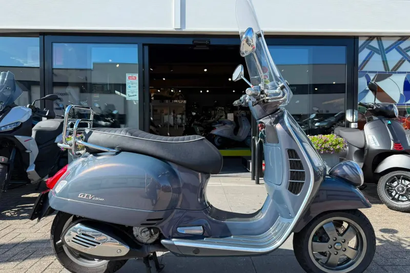 Vespa GTS 250 I.E (2006)