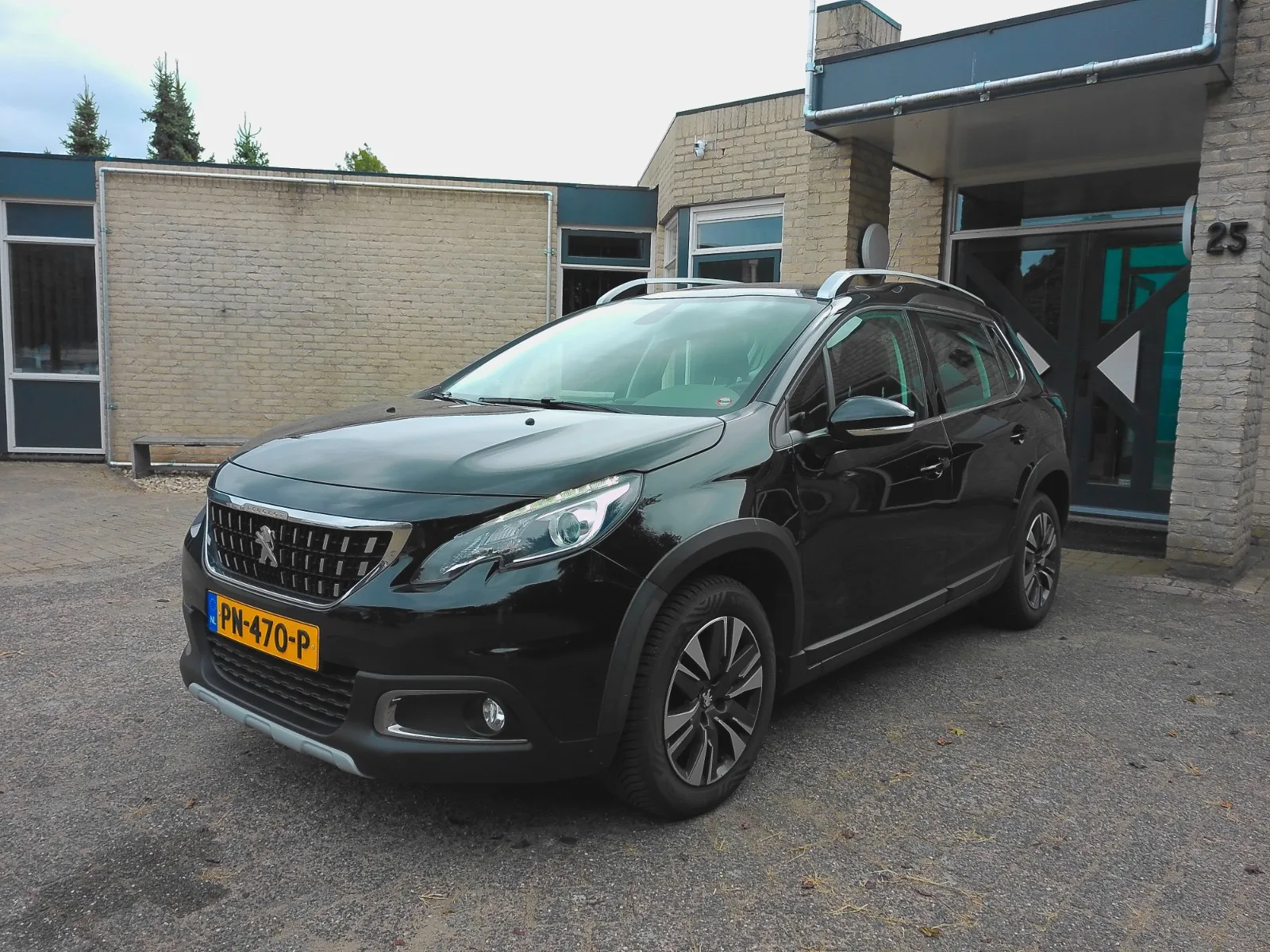 Peugeot 2008 (2016) — foto 1