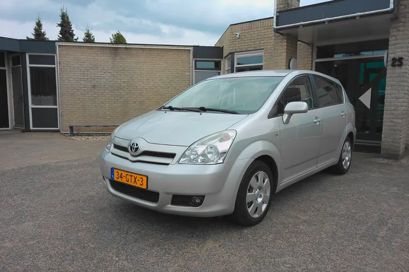 Toyota Verso (2006)