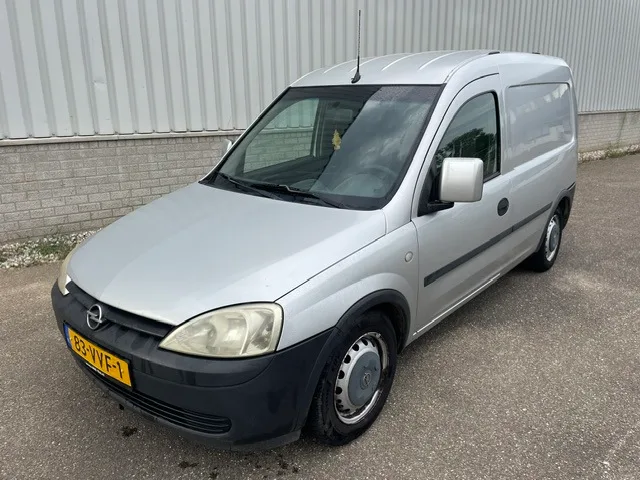Opel Combo (2008) — foto 1
