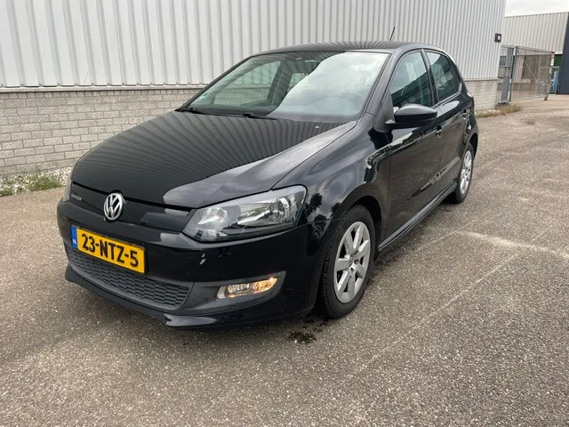 Volkswagen Polo (2010) — foto 1