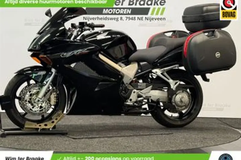 Honda VFR 800 FI (2004)