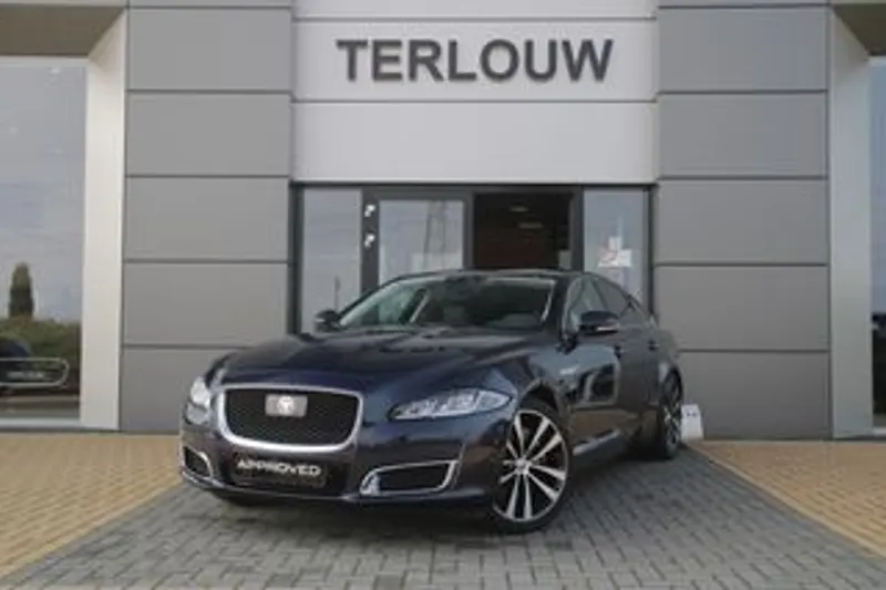 Jaguar XJ (2020)