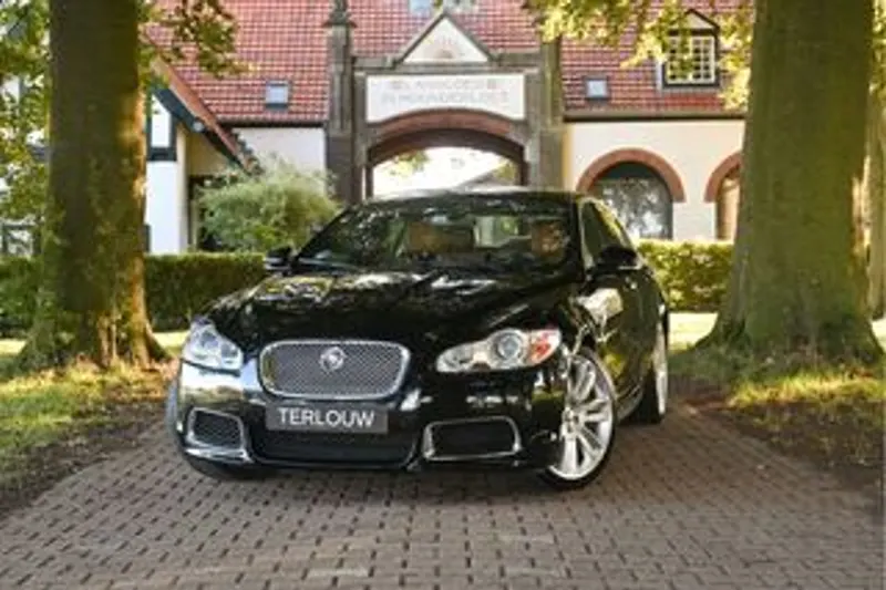 Jaguar XFR (2010)