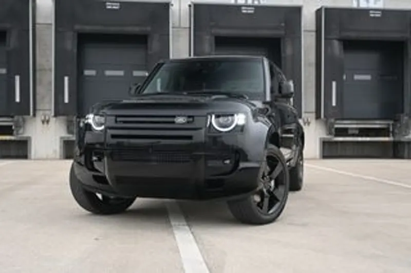 Land Rover Defender (2026)