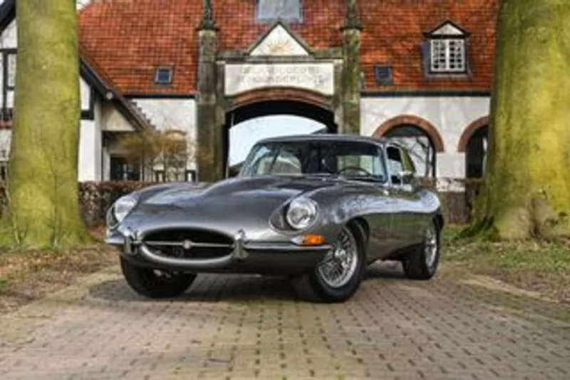 Jaguar E-Type (1968)