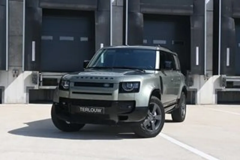 Land Rover Defender (2025)