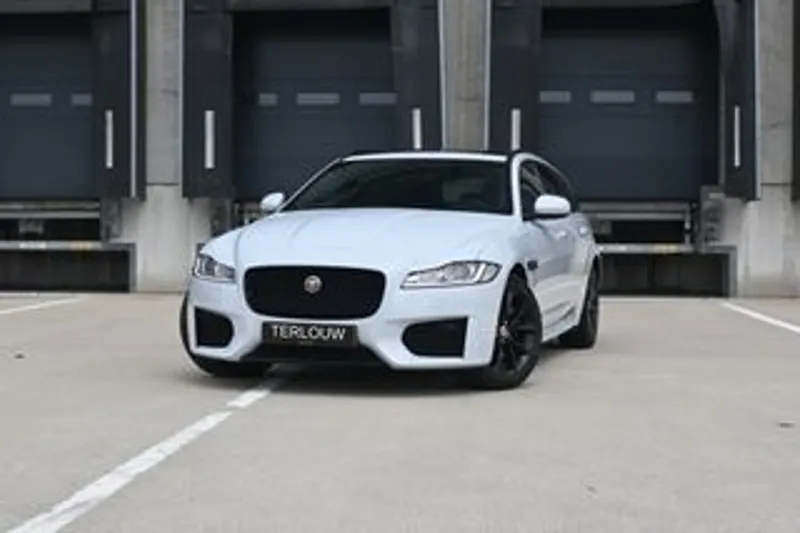 Jaguar XF (2021)