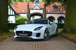 Jaguar F-Type (2017) — foto 1