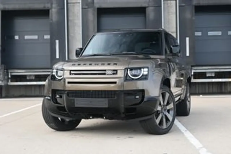Land Rover Defender (2026)