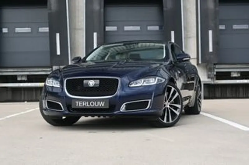 Jaguar XJ (2020)
