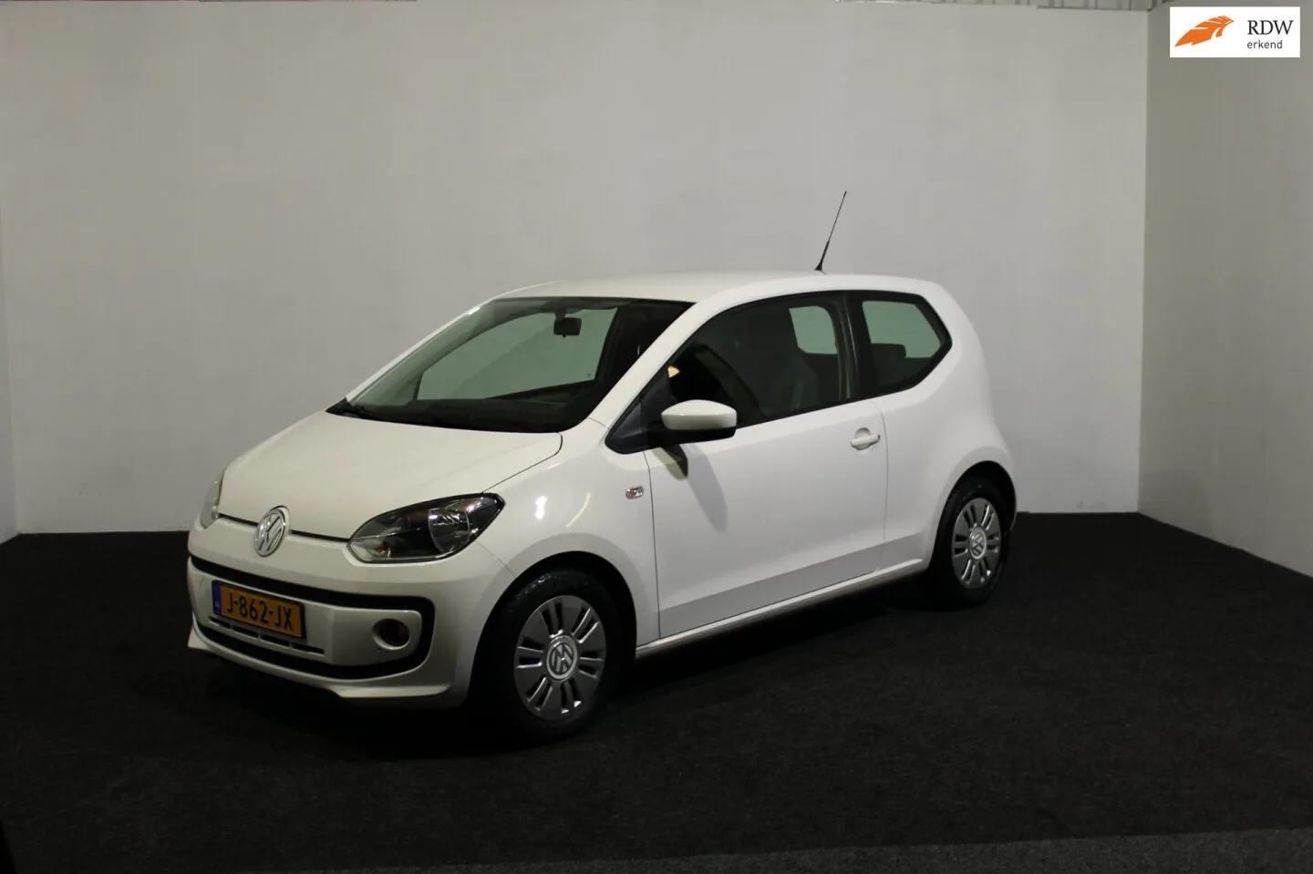Volkswagen Up! (2012) — foto 1