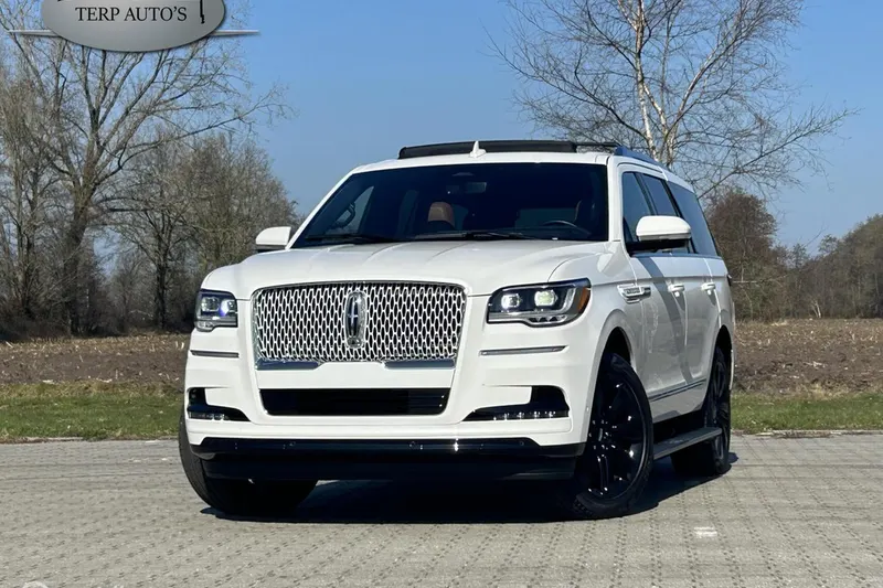 Lincoln Navigator (2024)
