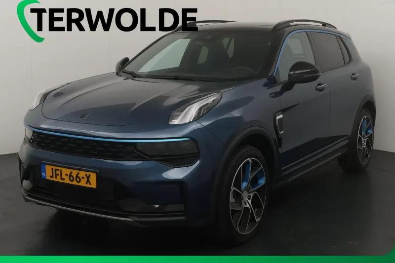 Lynk & Co 01 (2025)