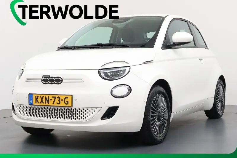 Fiat 500 (2023)