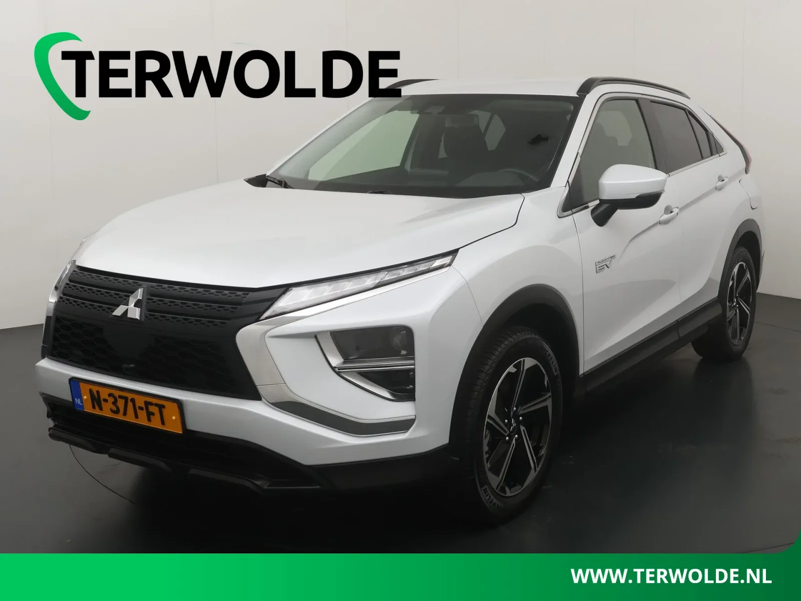 Mitsubishi Eclipse Cross (2021) — foto 1