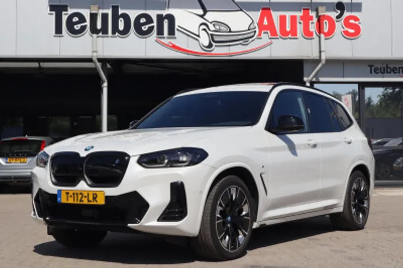 BMW iX3 (2023)