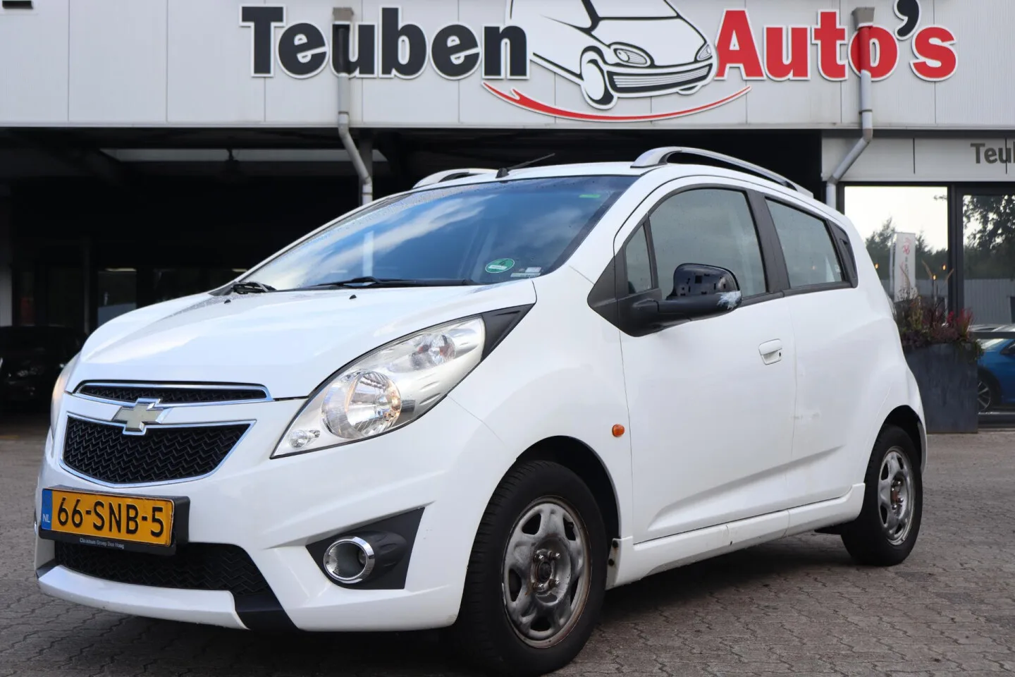 Chevrolet Spark (2011) — foto 1