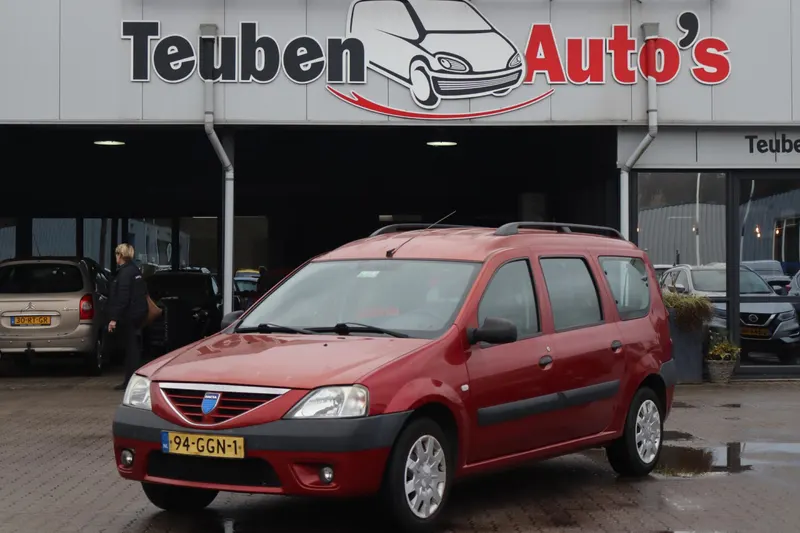 Dacia Logan (2008)