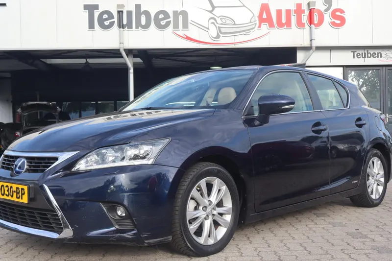 Lexus CT (2016)