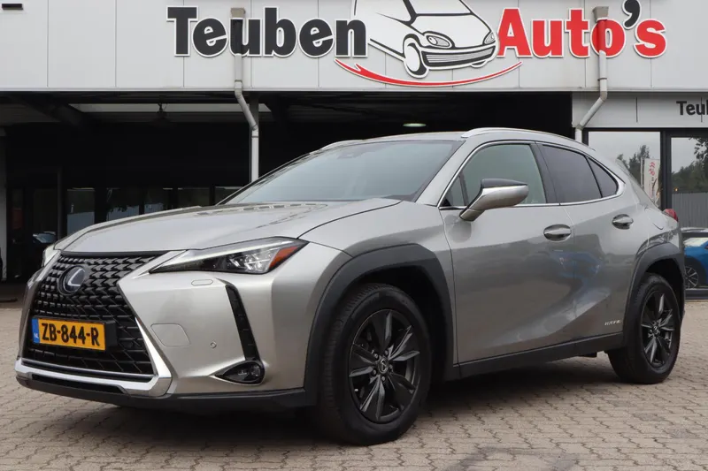 Lexus UX (2019)