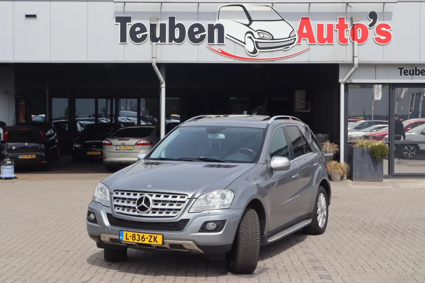 Mercedes-Benz ML-Klasse (2009) — foto 1