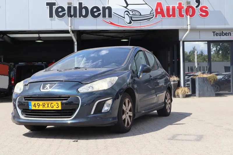 Peugeot 308 (2011)
