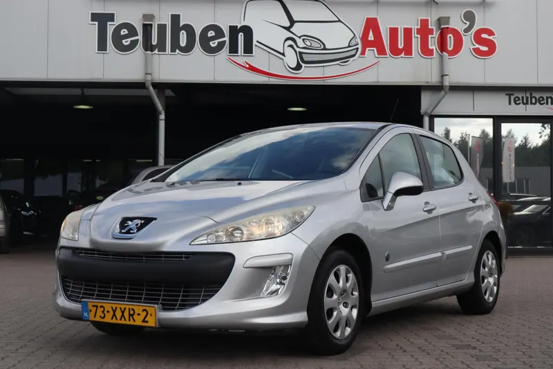 Peugeot 308 (2011)