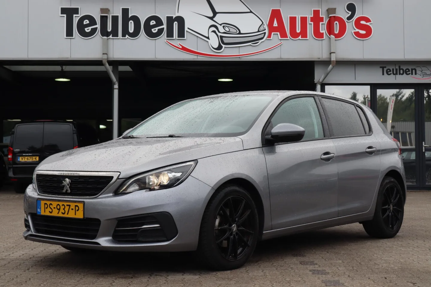 Peugeot 308 (2017) — foto 1