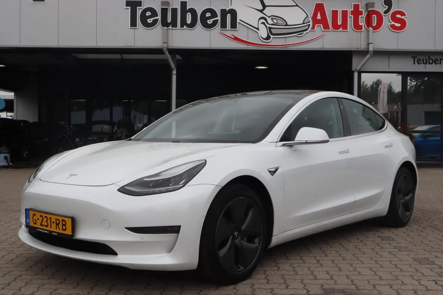 Tesla Model 3 (2019) — foto 1