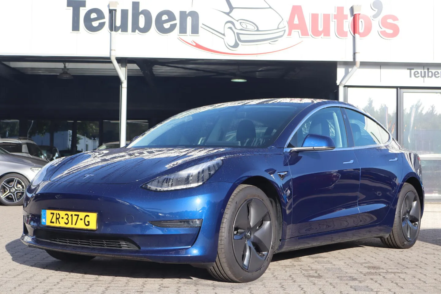 Tesla Model 3 (2019) — foto 1
