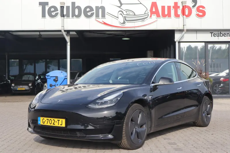 Tesla Model 3 (2019)