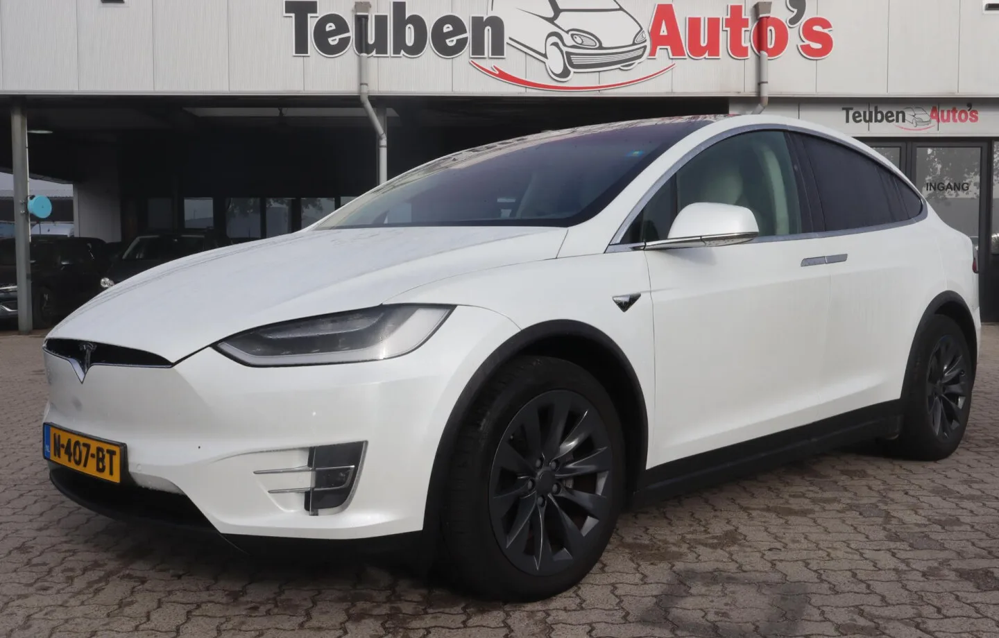 Tesla Model X (2019) — foto 1