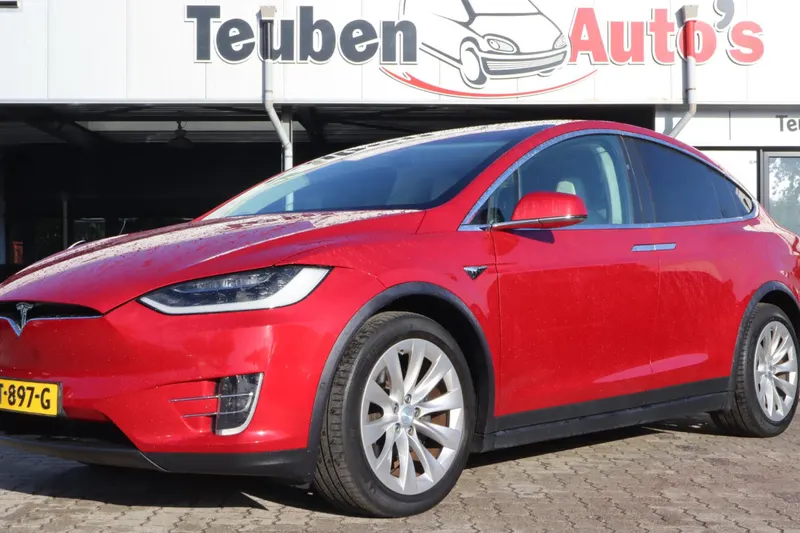 Tesla Model X (2019)