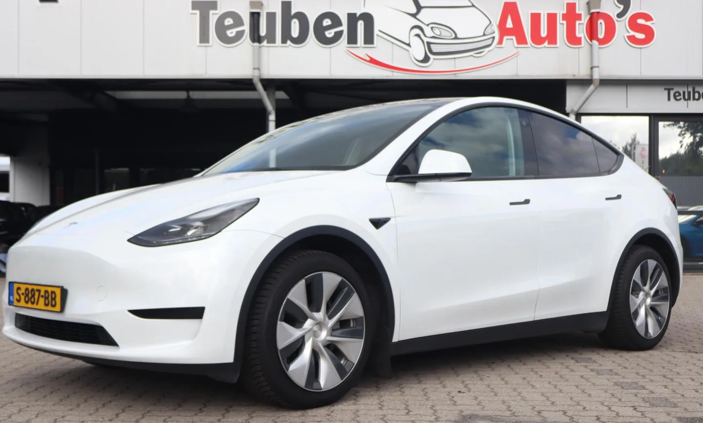 Tesla Model Y (2022) — foto 1