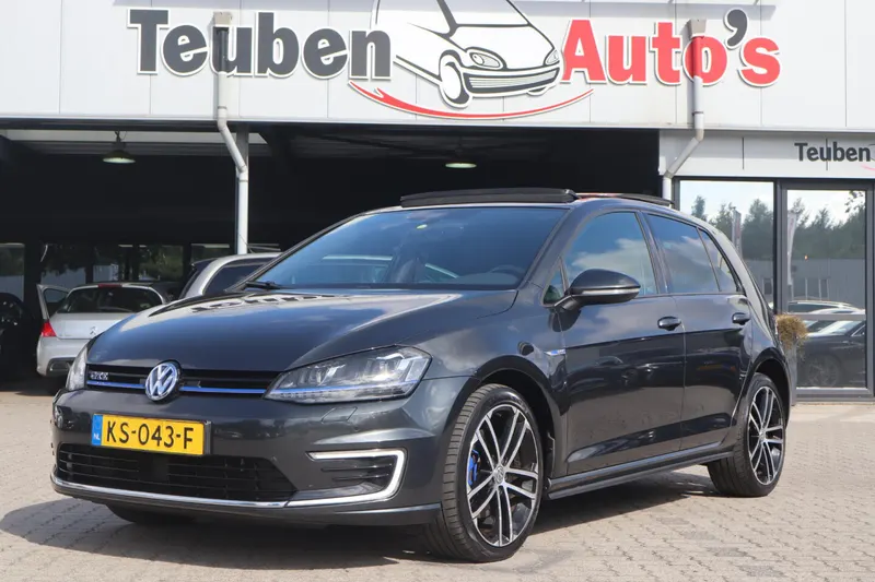 Volkswagen Golf (2016)
