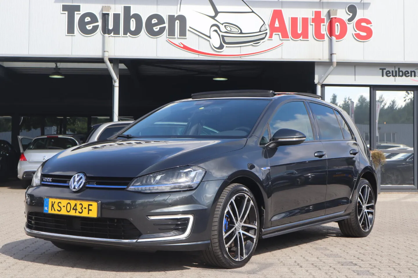 Volkswagen Golf (2016) — foto 1