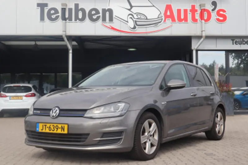 Volkswagen Golf (2016)
