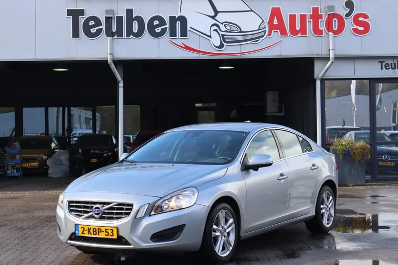 Volvo S60 (2013)