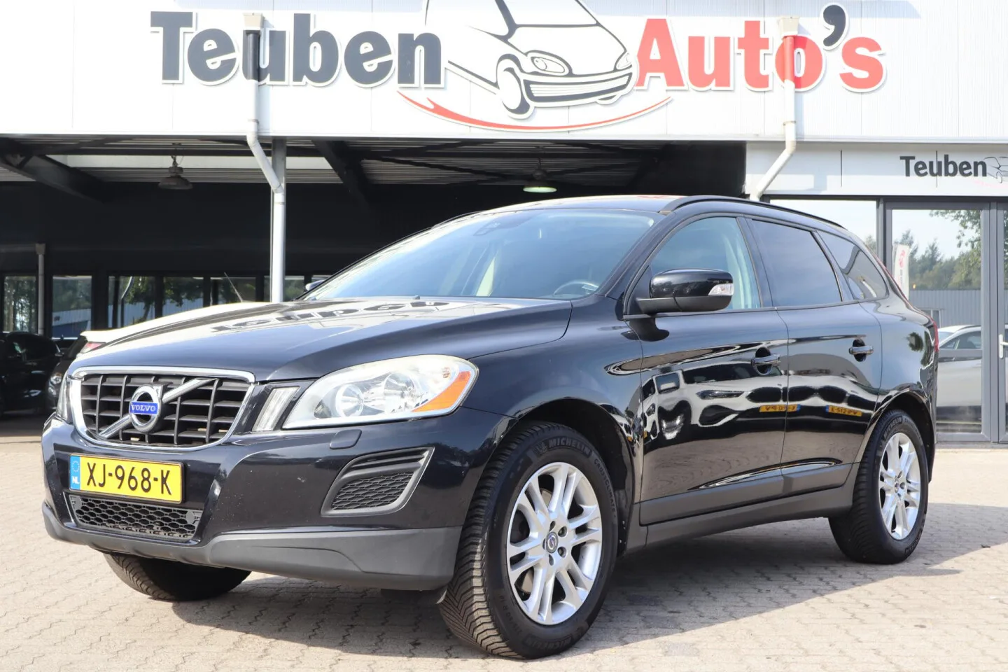 Volvo XC60 (2010) — foto 1