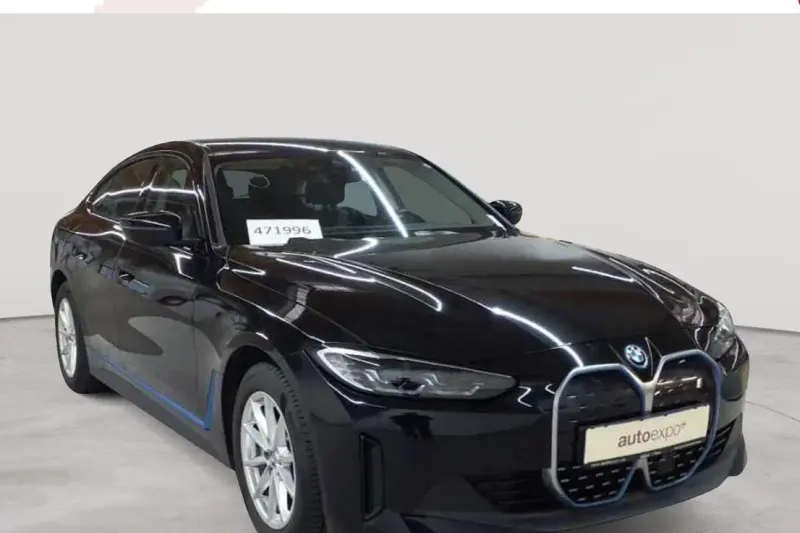 BMW i4 (2023)