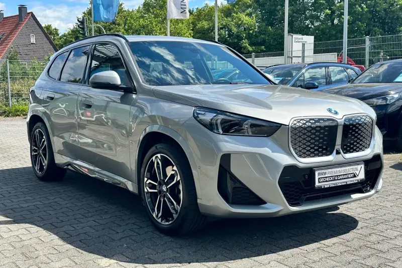 BMW iX1 (2025)