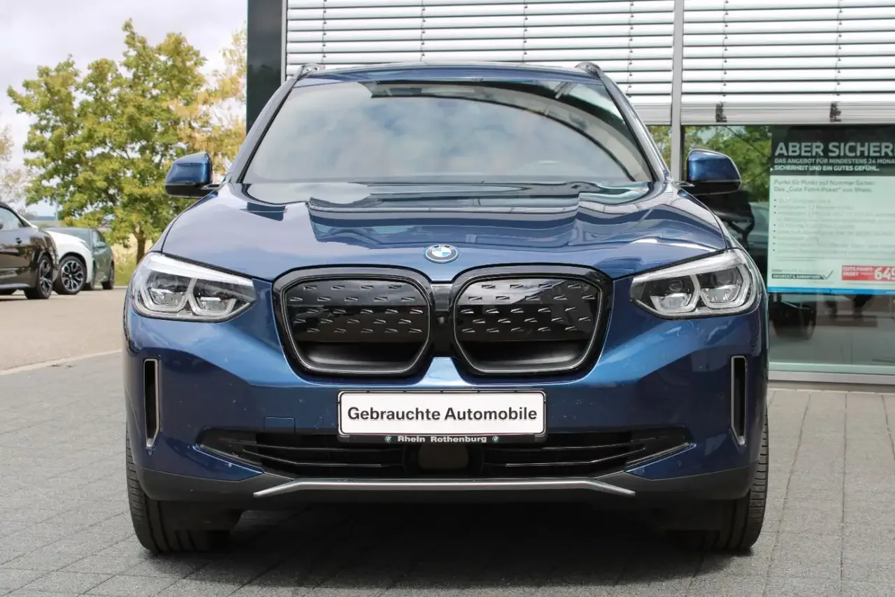 BMW iX3 (2021) — foto 1