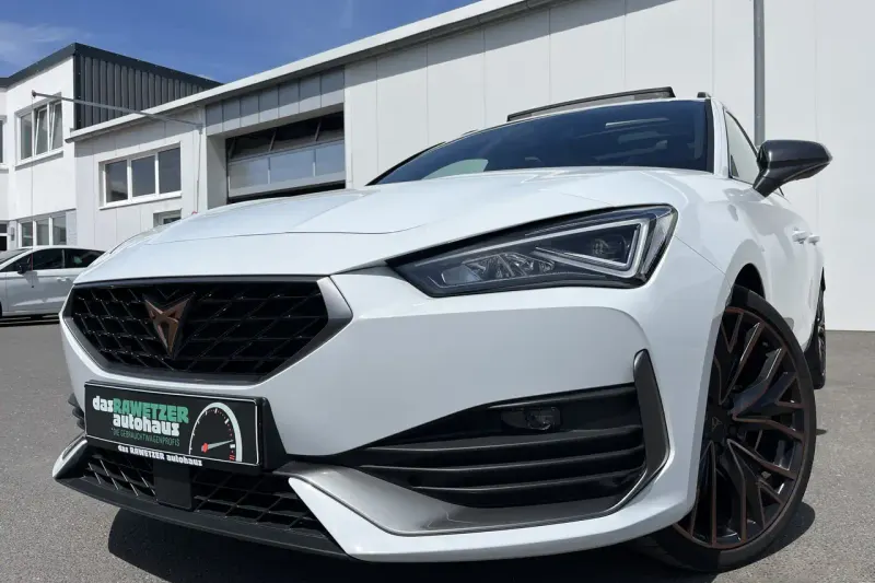 CUPRA Leon (2024)