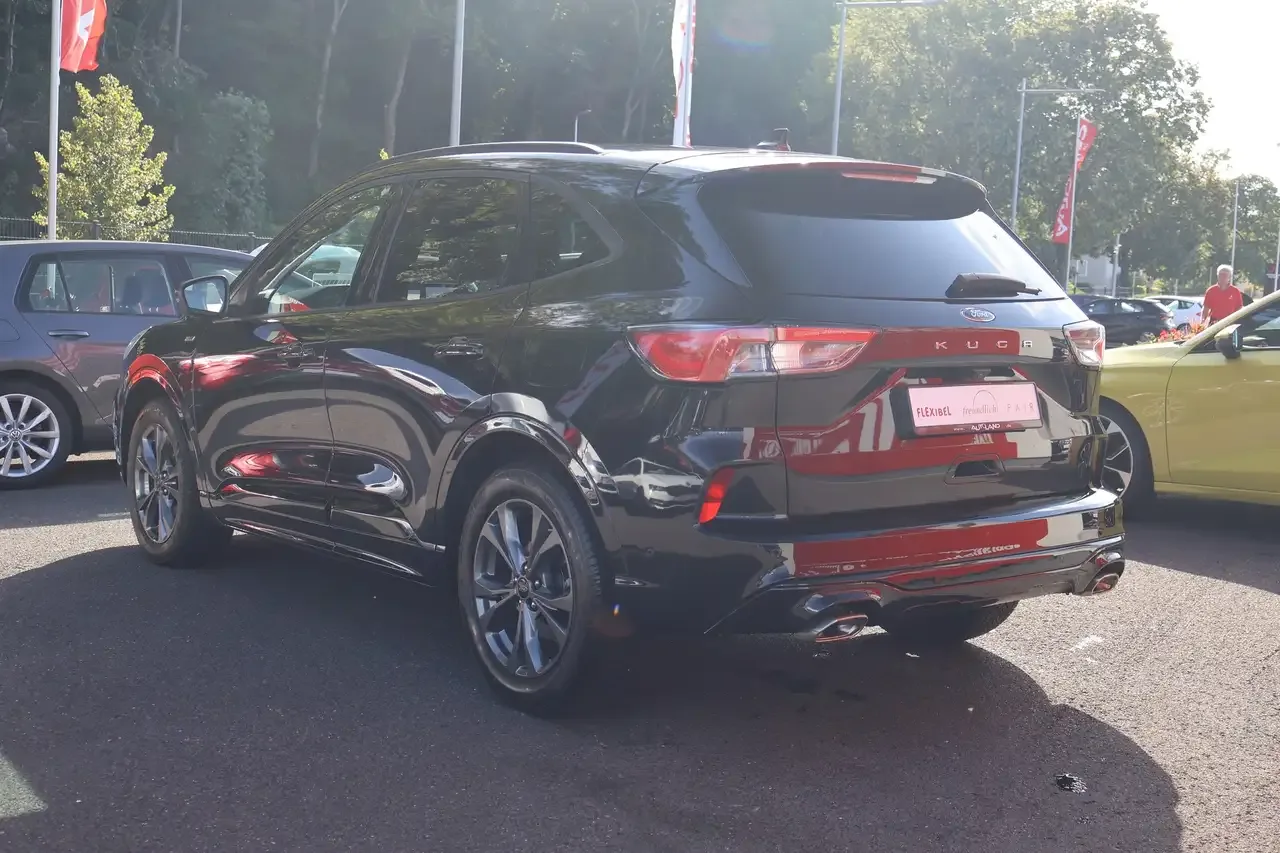 Ford Kuga (2020) — foto 1