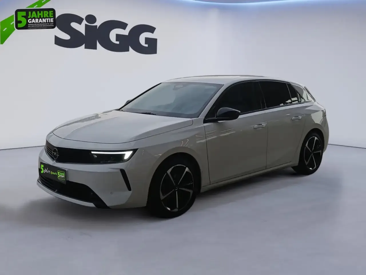 Opel Astra (2023) — foto 1