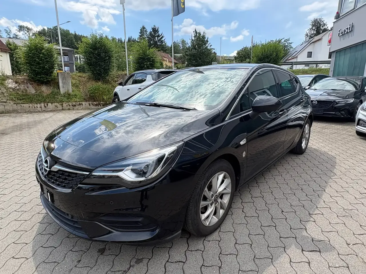 Opel Astra (2020) — foto 1