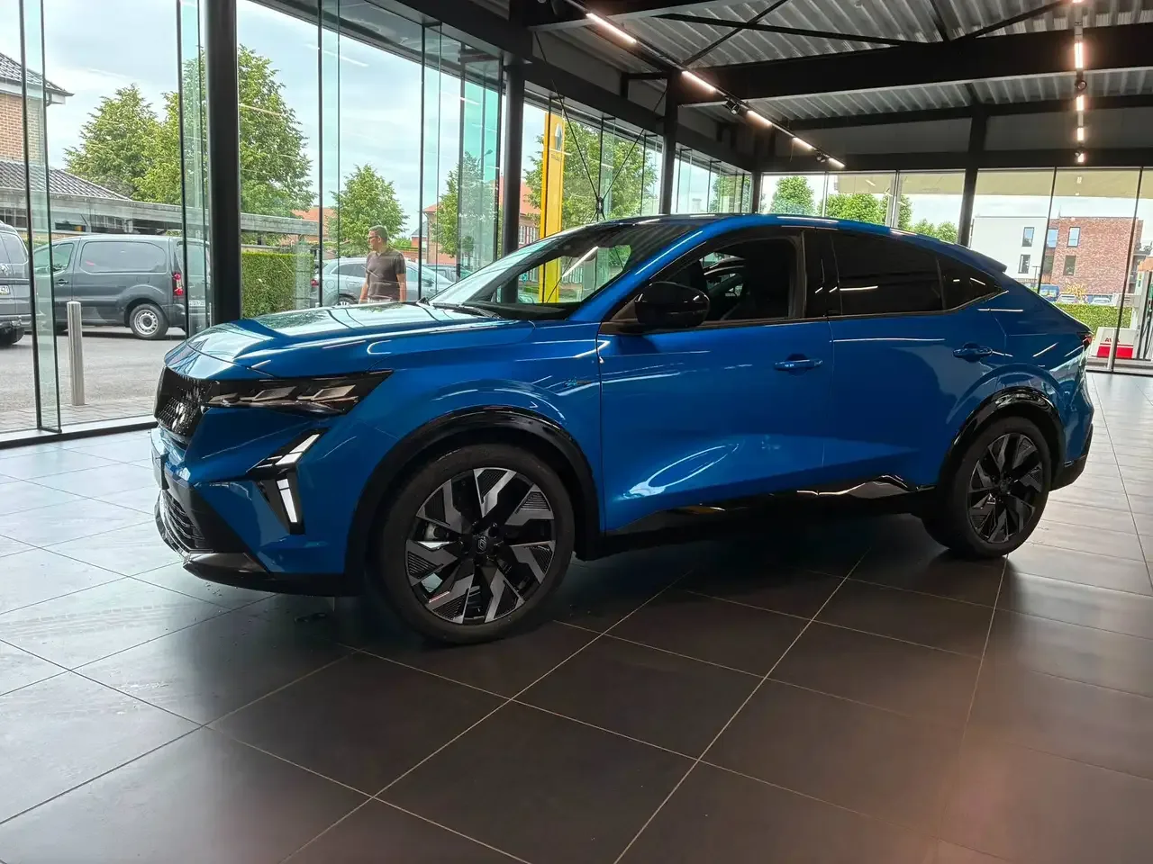 Renault Rafale (2024) — foto 1