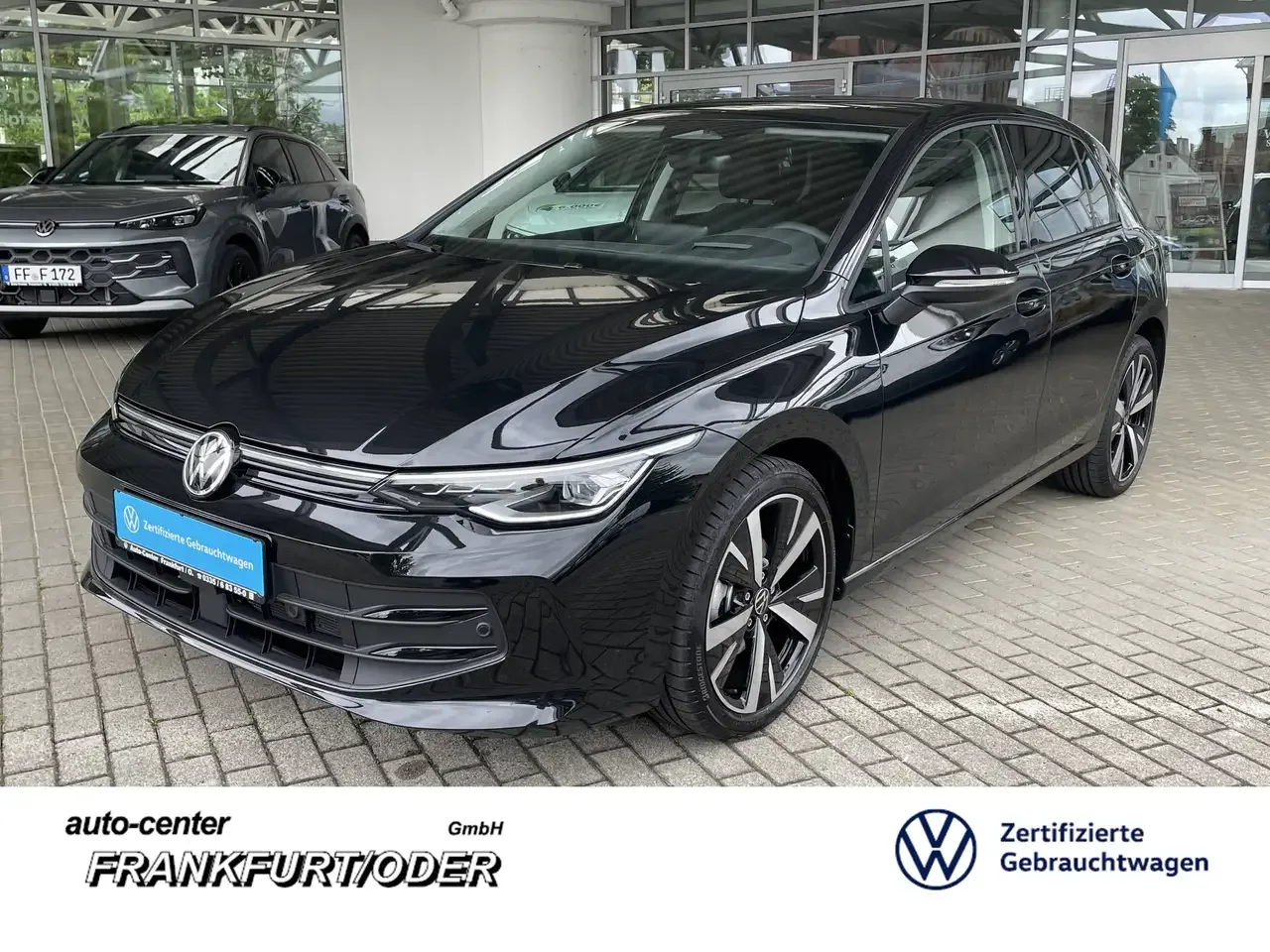 Volkswagen Golf (2025) — foto 1