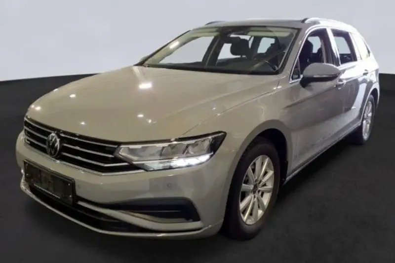 Volkswagen Passat (2023)